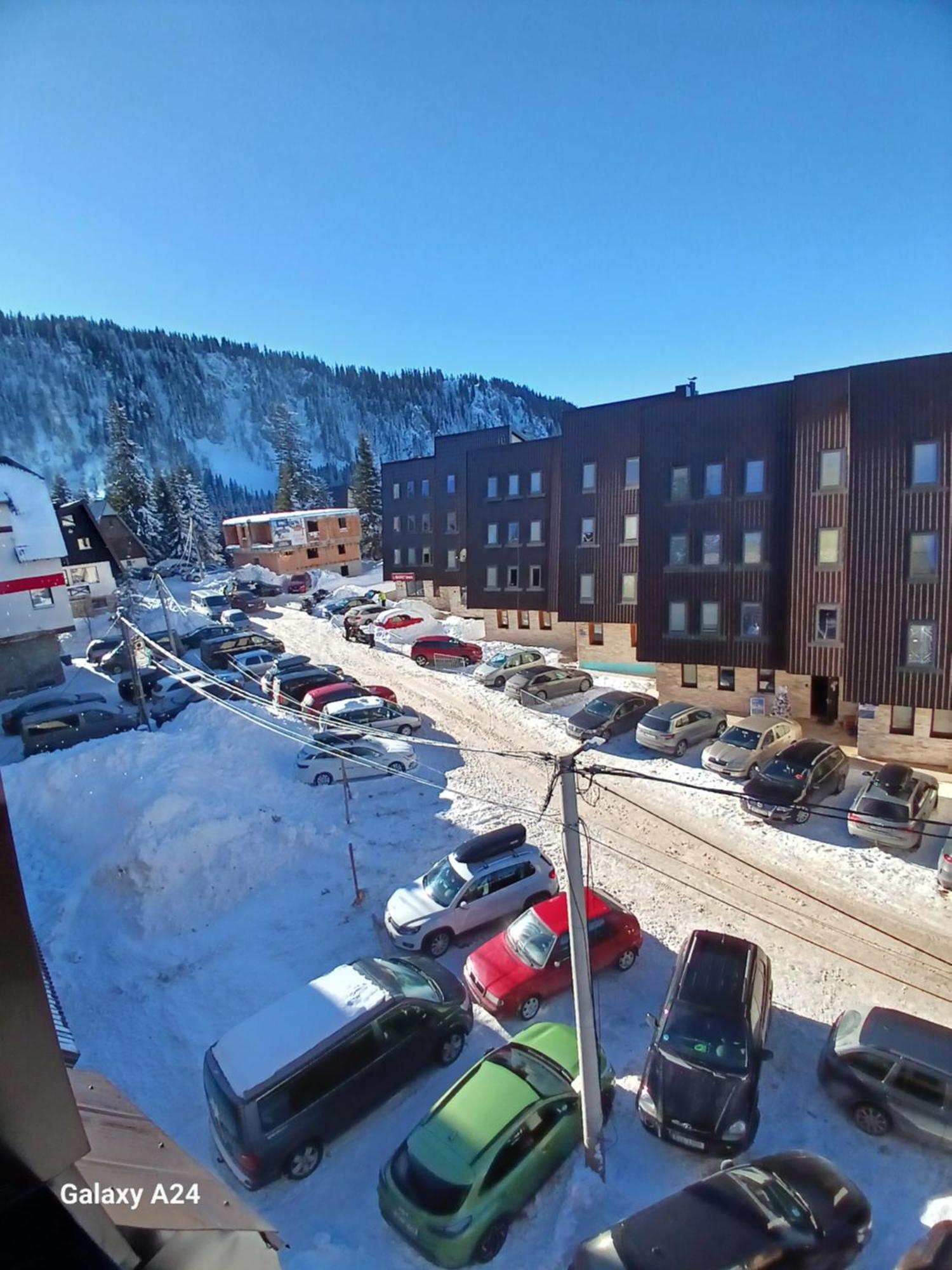 Mraz Apartment Núi Núi Jahorina Ngoại thất bức ảnh